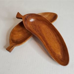 Vintage Alii Wood Monkey Pod MCM Banana Shaped Dishes Set of 2